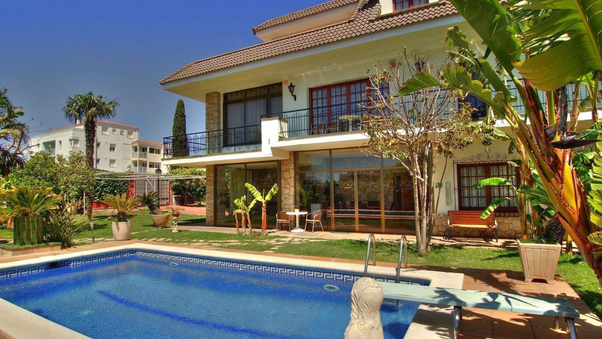 Villa Bigamendi By Hello Homes 锡切斯 0*,